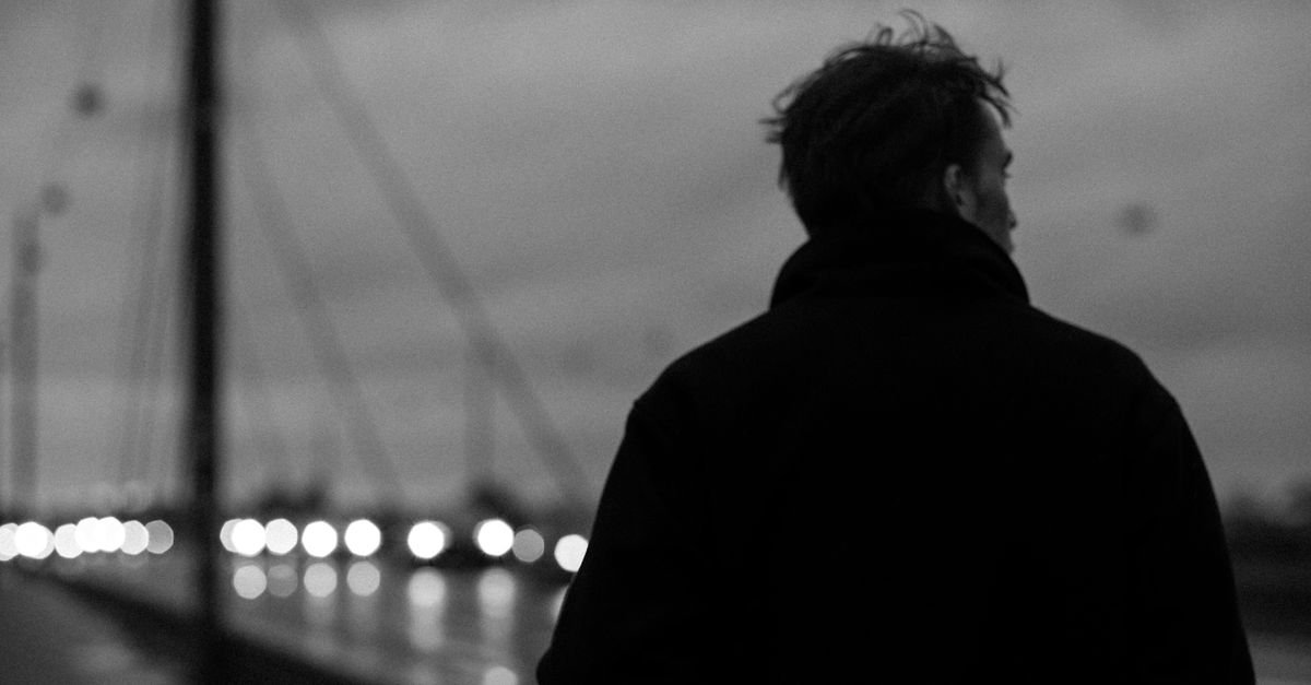 How Men Really Grieve After a Breakup (Yes, They Feel It Too)