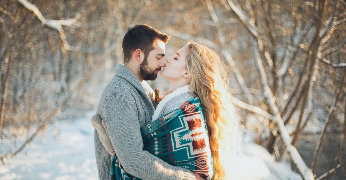 How to Define a Relationship Without Scaring Him Off (The DTR Talk)